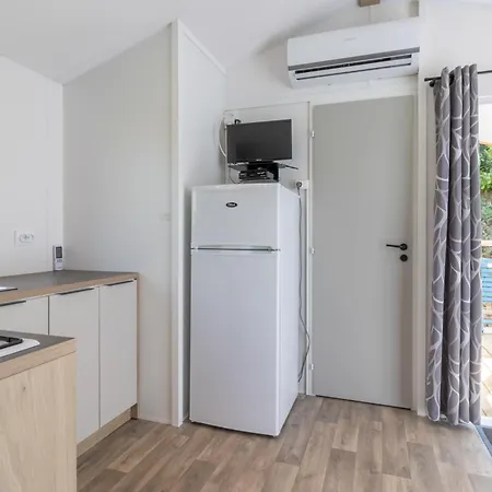 Dom wakacyjny Mobilhome Malaga Clim Trio 33 *